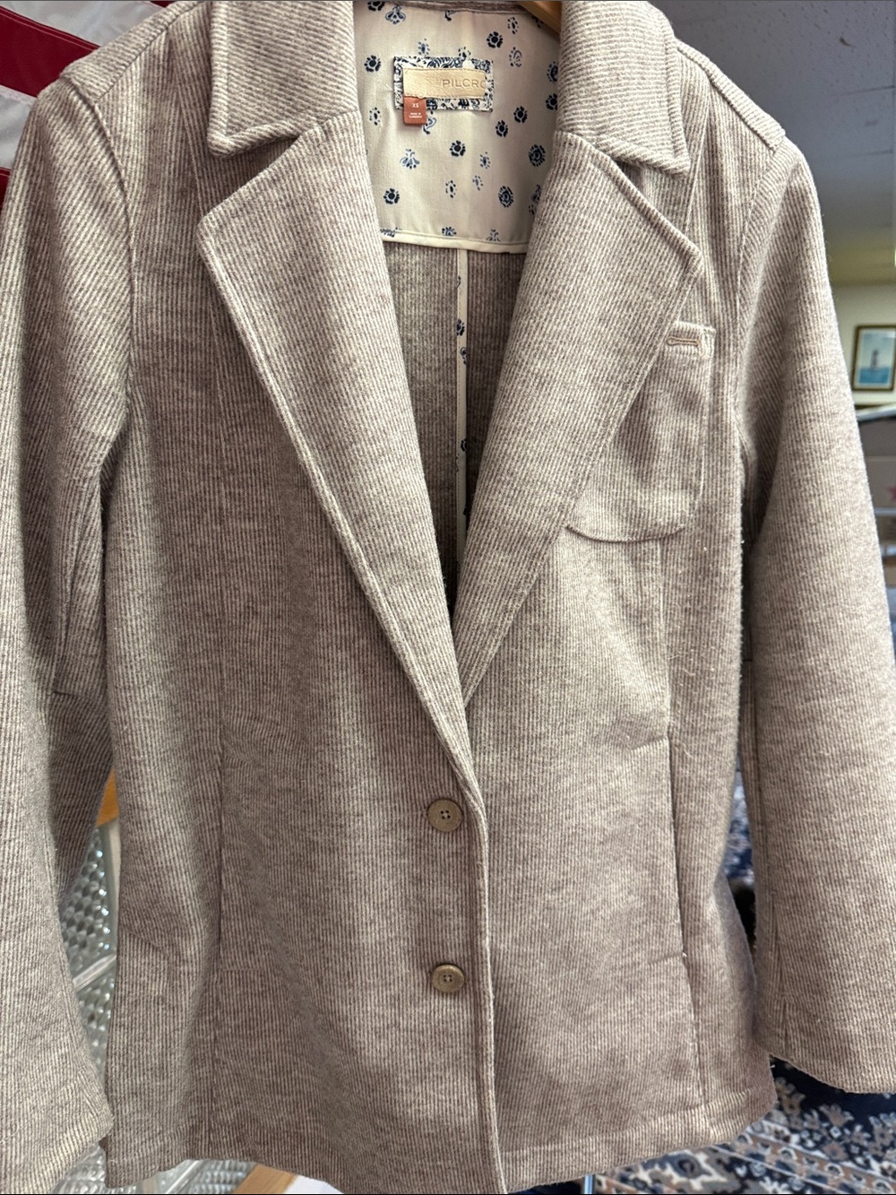 Blazer - Picture 3 of 4